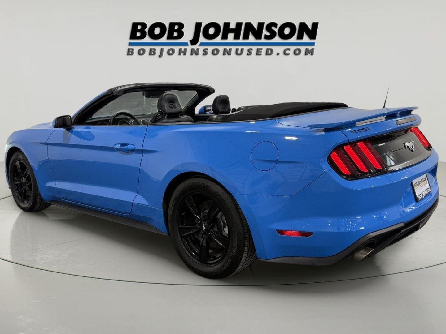 2022 Ford Mustang EcoBoost