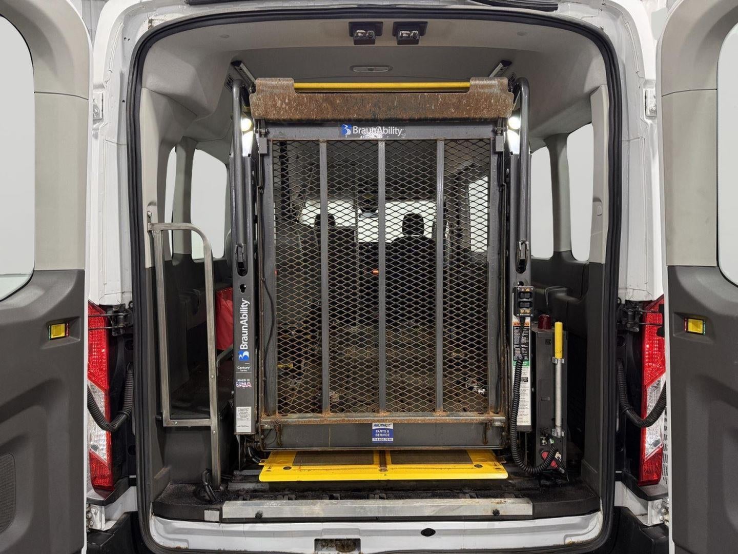 2020 Ford Transit Passenger Wagon XL