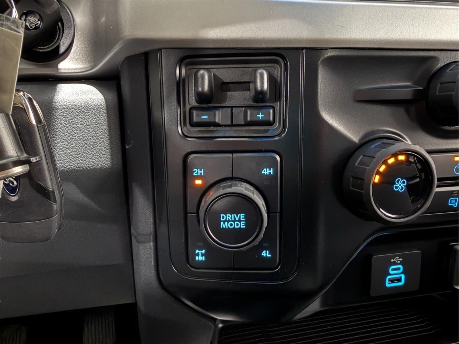 2025 Ford Super Duty F-350 Lariat