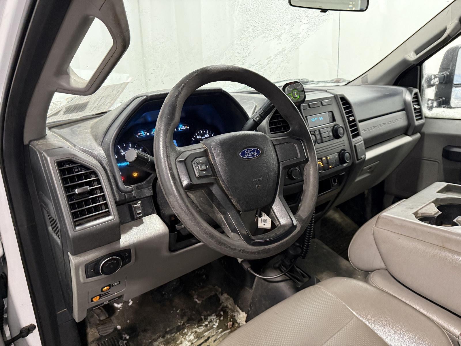 2017 Ford Super Duty F-250 SRW XL