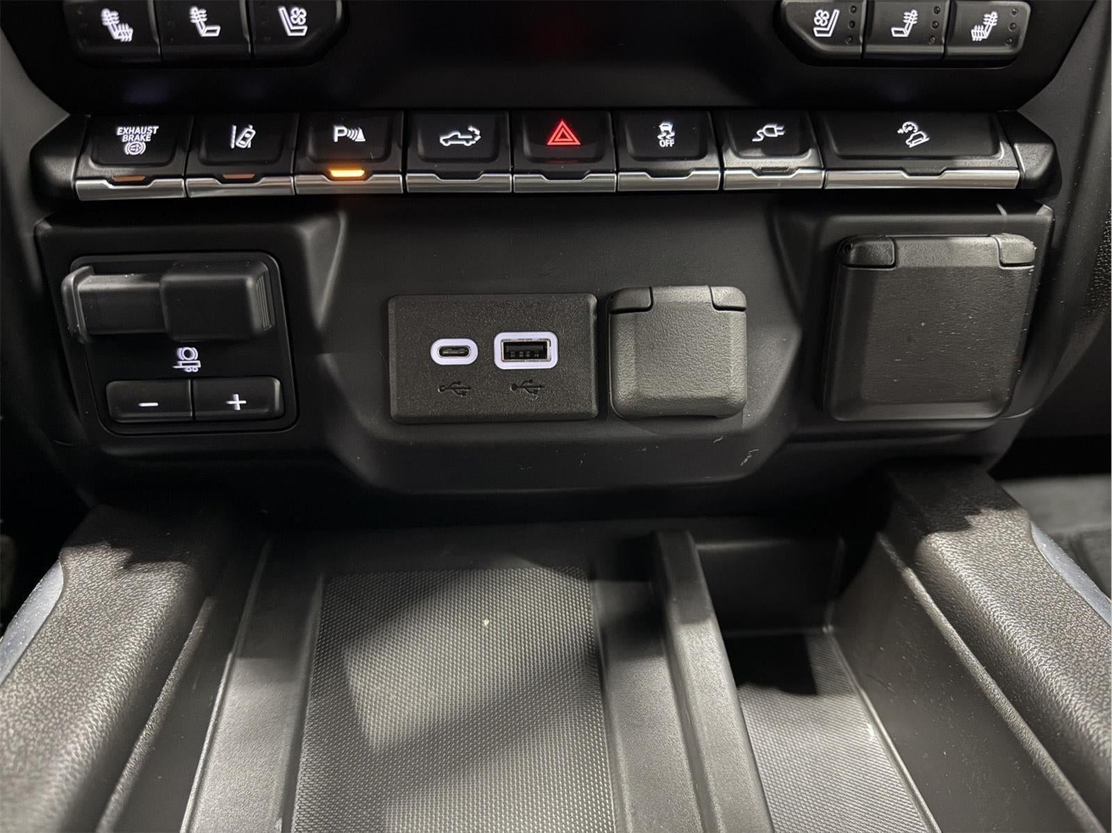 2022 Chevrolet Silverado 3500HD High Country